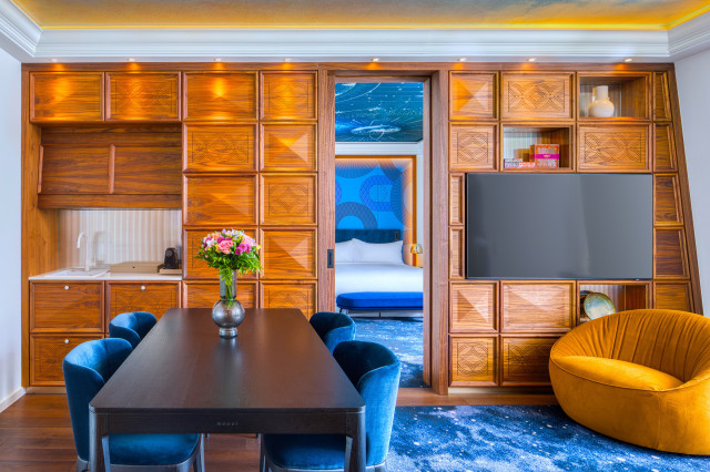 interior of bedroom at Kimpton BEM Budapest