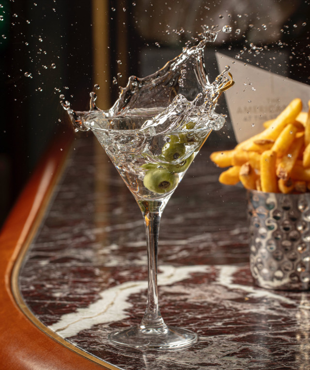 martini with olives in it 