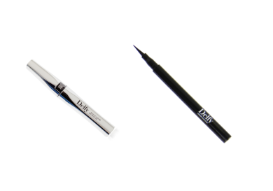 Delfy makeup eyeliner.