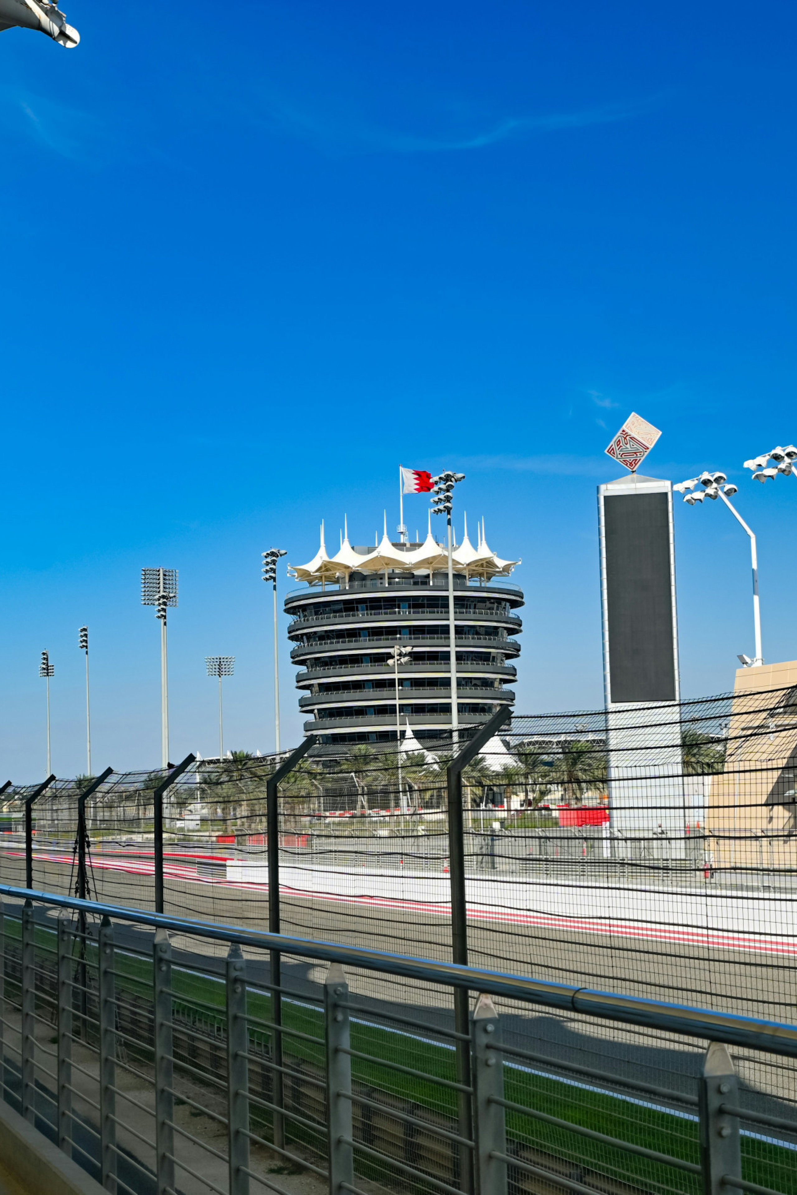 bahrain racing track 