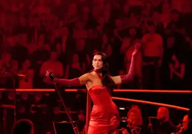 Dua lipa cr elizabeth miranda press 2024 billboard 1548.