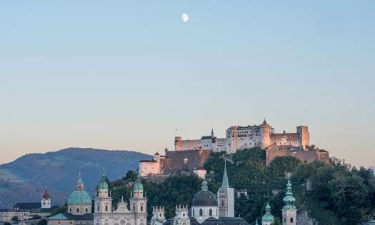 Free walking tour salzburg piu6ksp2mos unsplash.