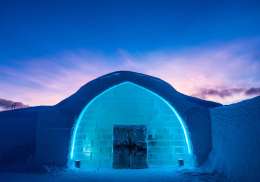 Icehotel entrance of the ice hotel blue twilight_0.