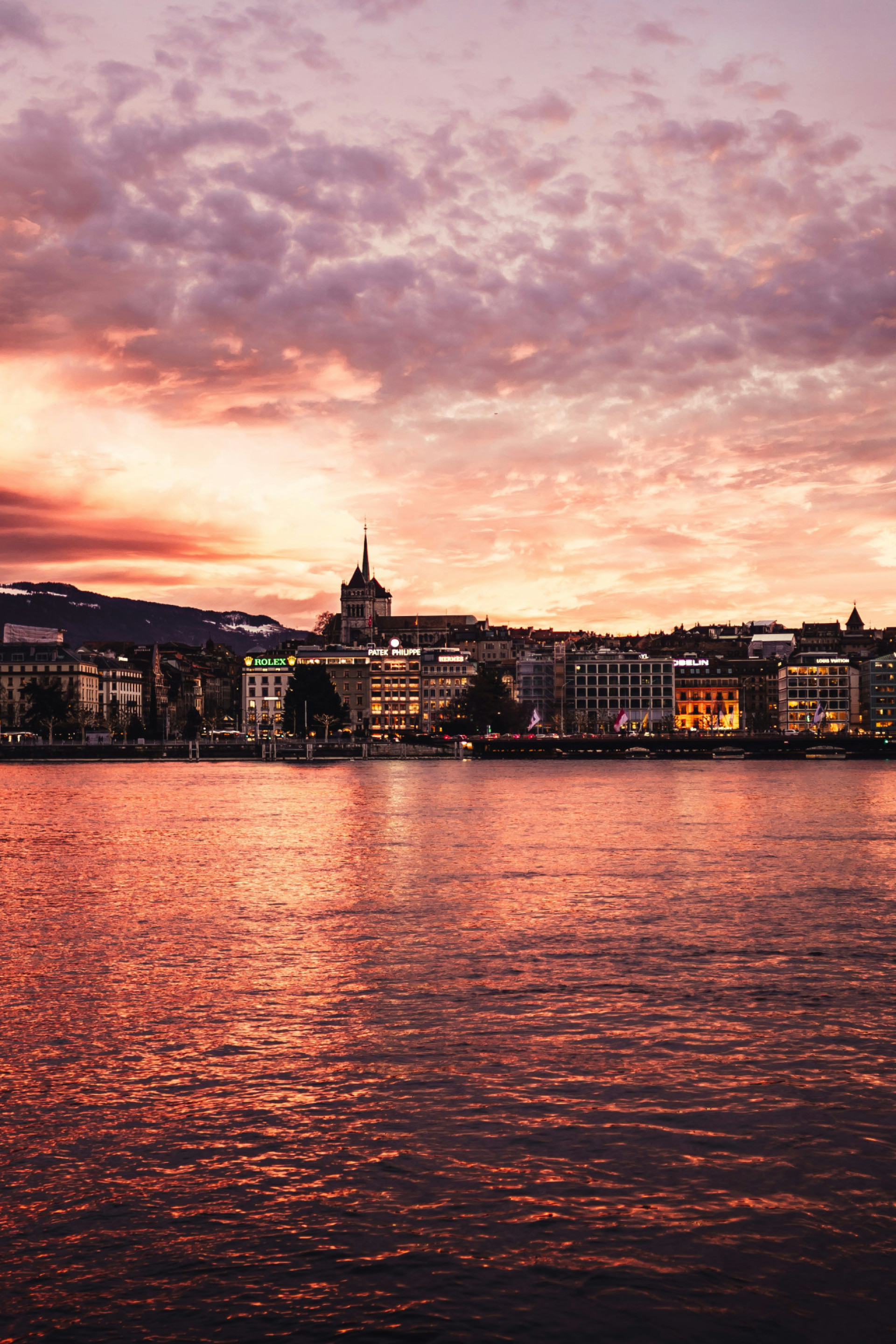 Geneva city and sea during golden hour