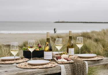 Seaglass wine co 61u9t8ybvjk unsplash.