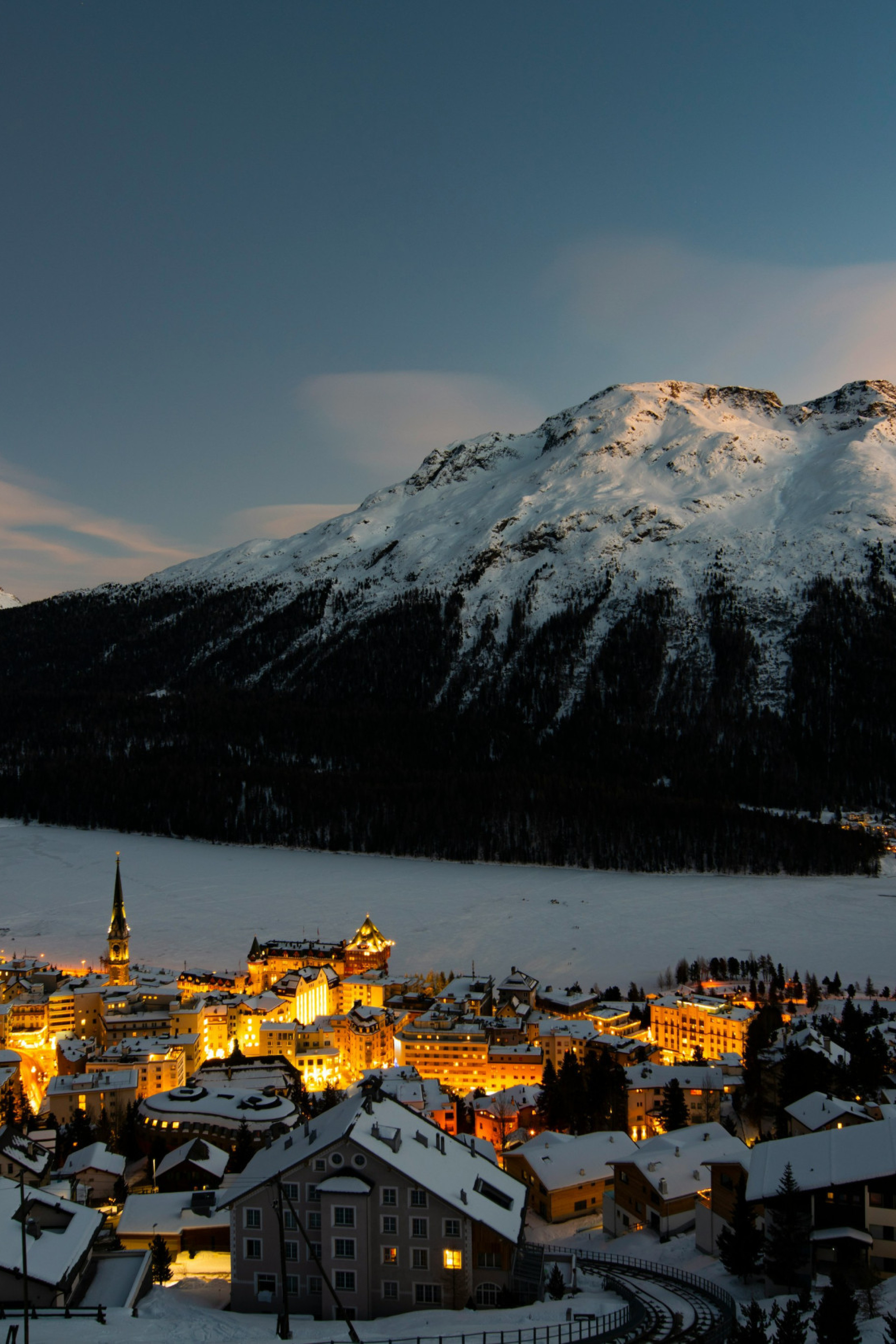 sepp-rutz-gb_k-cwmjl8-unsplash-1781805558.jpg