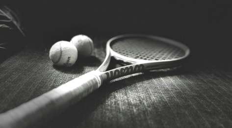 Swanky fella oarzvt7xt_e unsplash.