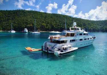 Tender lionshare yacht saint martin.