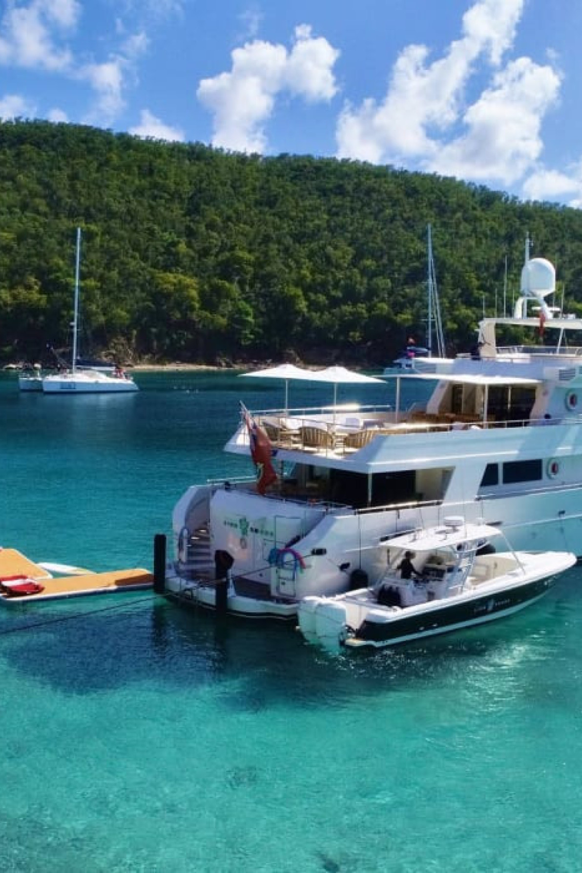 tender-lionshare-yacht-saint-martin.jpg