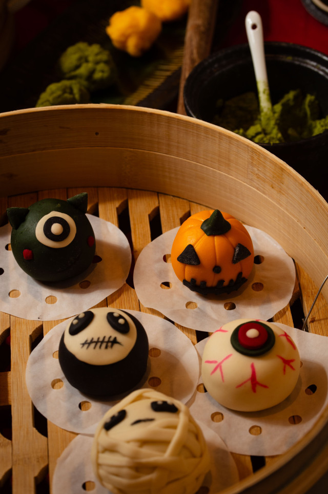 halloween-themed dumplings