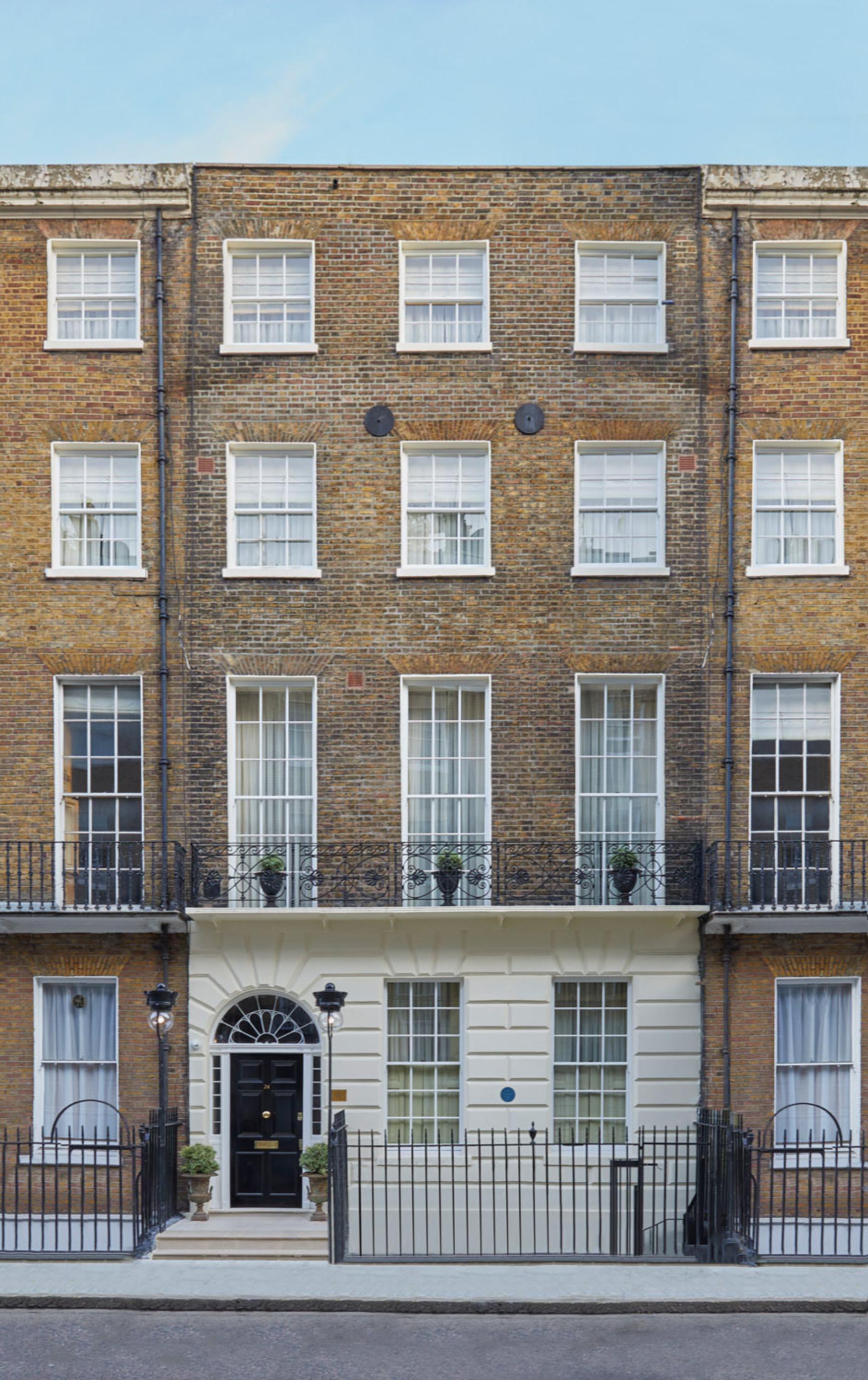 Located on the beautiful Upper Berkeley Street in central London
