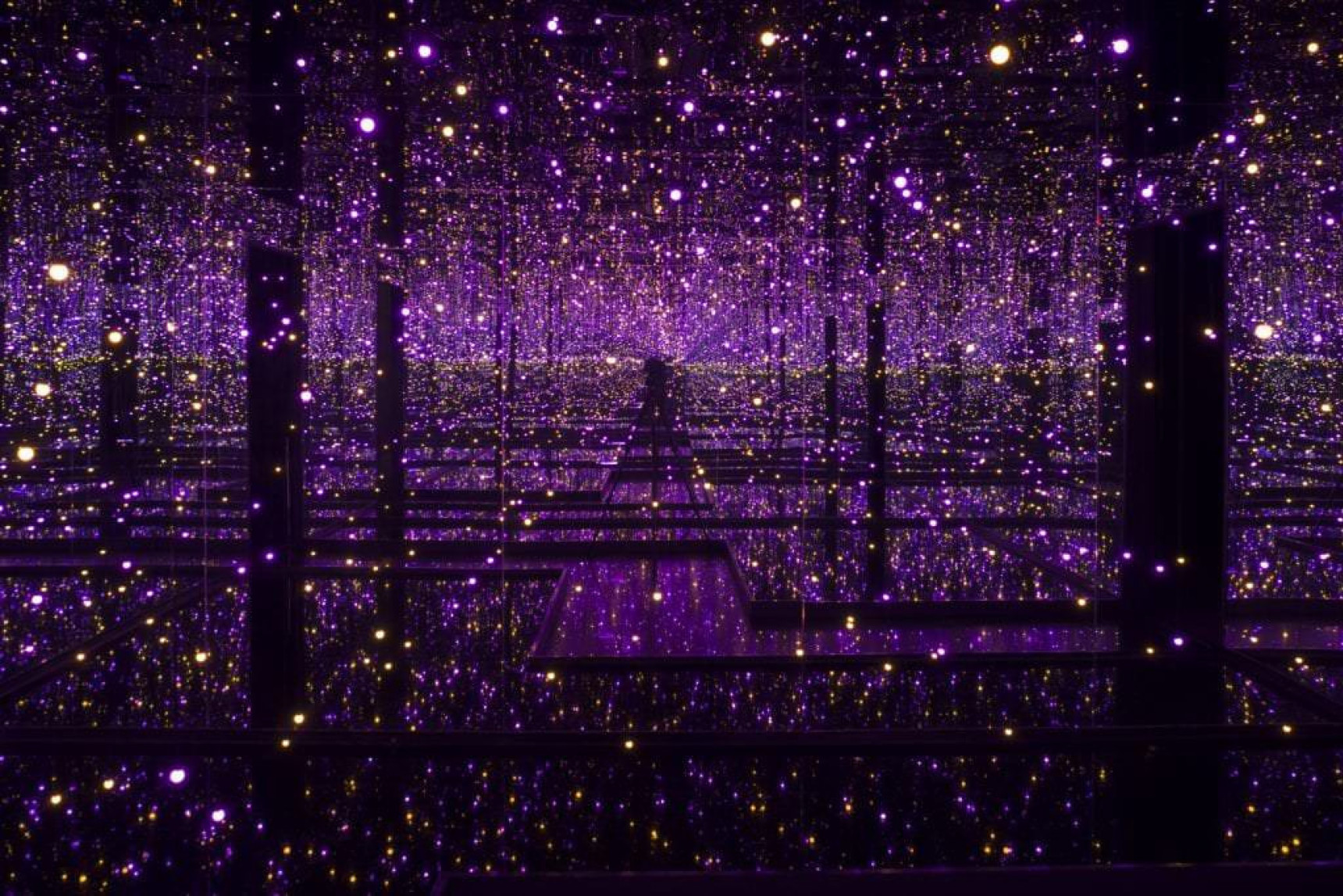 Purple Infinity Mirrored room art