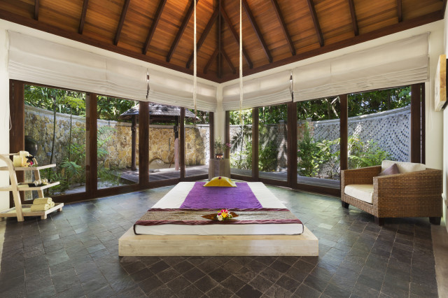 photo of spa room at Maldivian hotel
