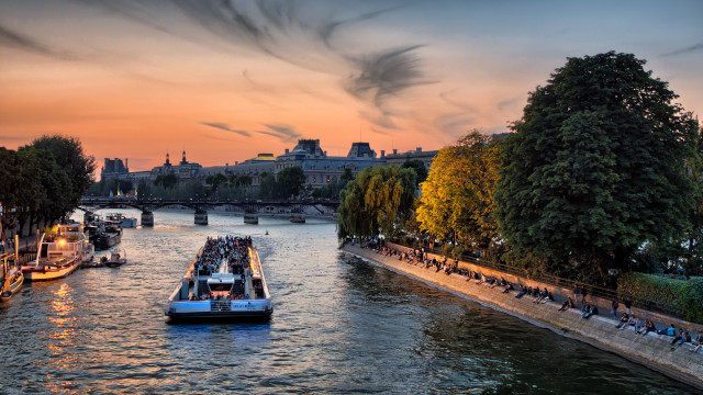 Boat Cruise along the Seine