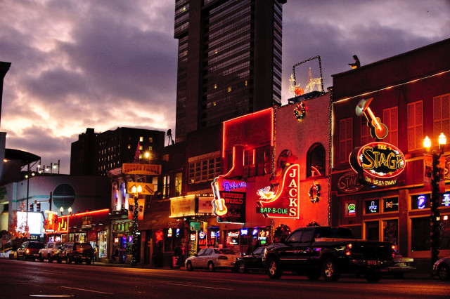 lower broadway highway nashville tennessee