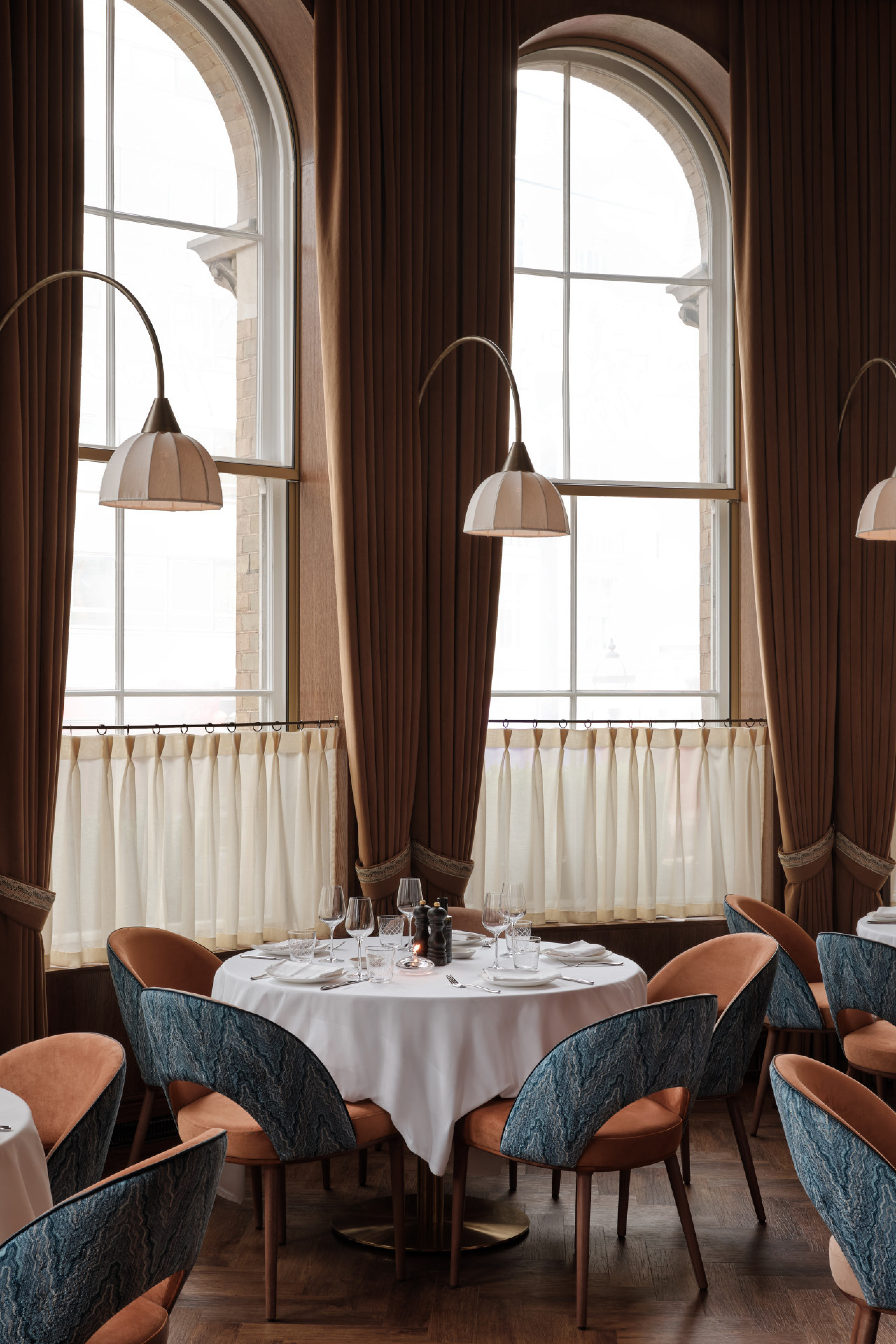 sale e pepe mare restaurant interiors 