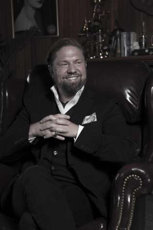 Headshot of adam von gootkin.