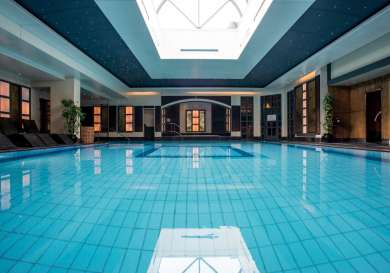 Careys manor senspa new forest spa pool.