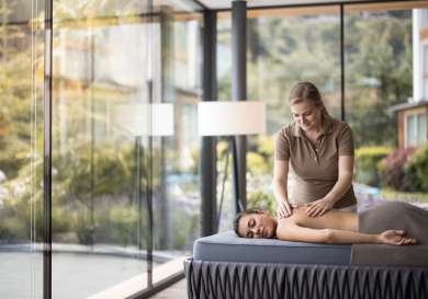 Alpiana_silent lounge_massage.