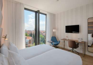 Avani_rio_novo_venice_hotel_standard_room_day_light_curtains_open.