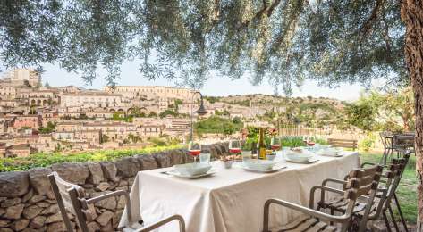 Outdoor table at hotel .