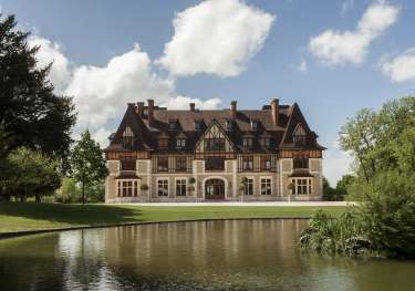 Chateau de chanteloup exterior .