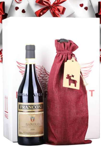 Christmas theme gift wrapping of wine bottles by independent wine 1140x7002 1 1.