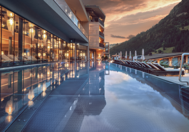 Das edelweiss pool.