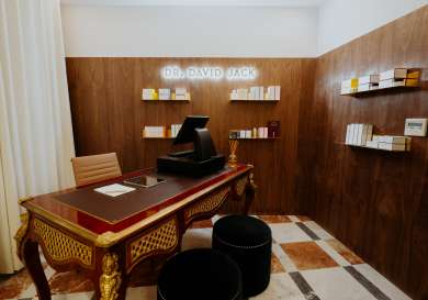 Dr david jack liberty clinic reception area.