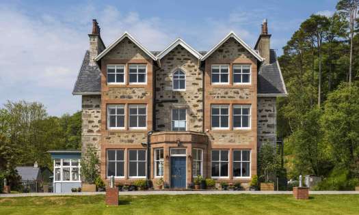 Duidsale house hotel exterior.