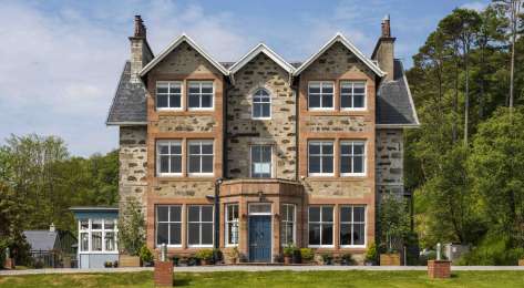 Duidsale house hotel exterior.