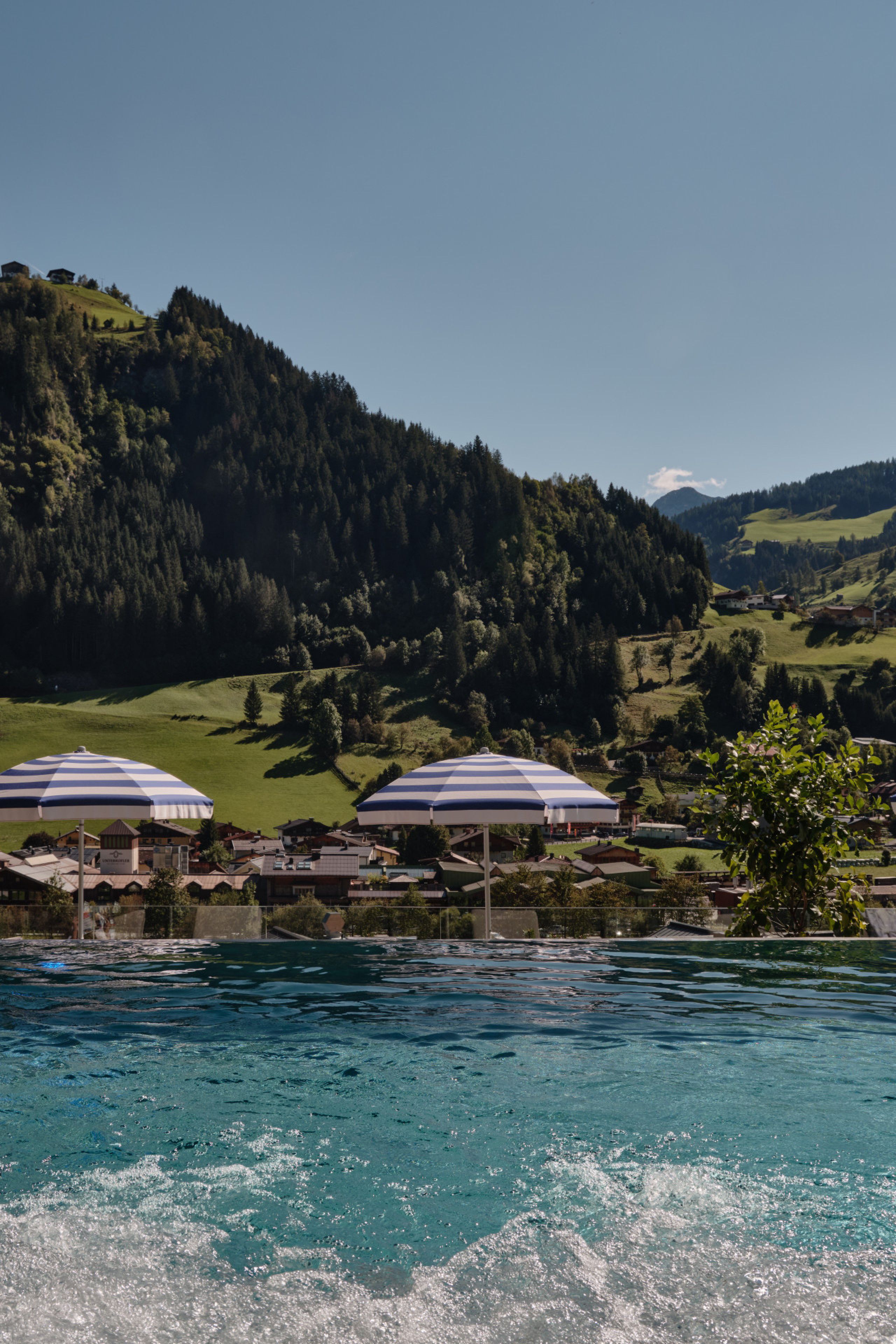 edelweiss-mountain-resort_exterior_-49_highres.jpg