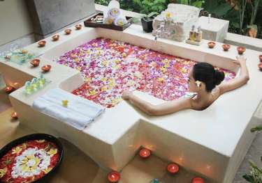 Flower bath bali.