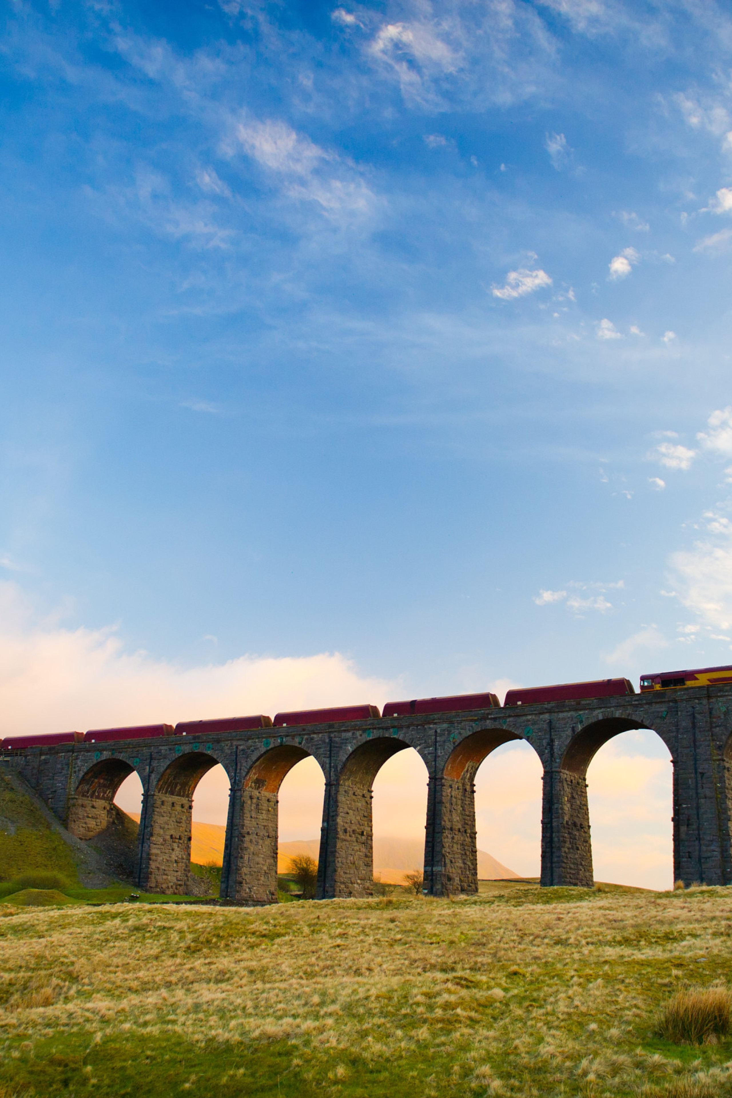 golden lion viaduct in yorkshire 