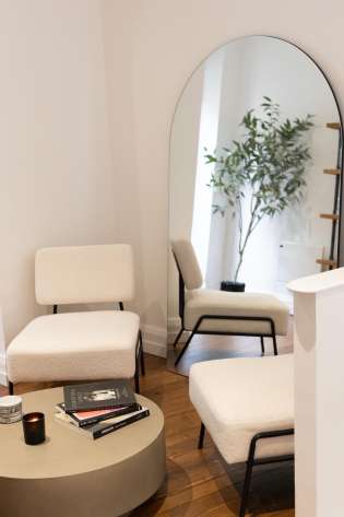 Hadley yates salon9.
