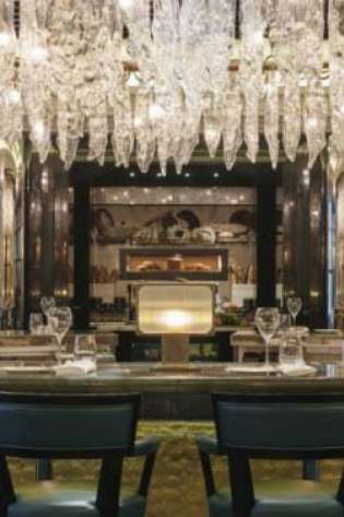 Kaspars seafood bar and grill at the iconic savoy hotel 1.