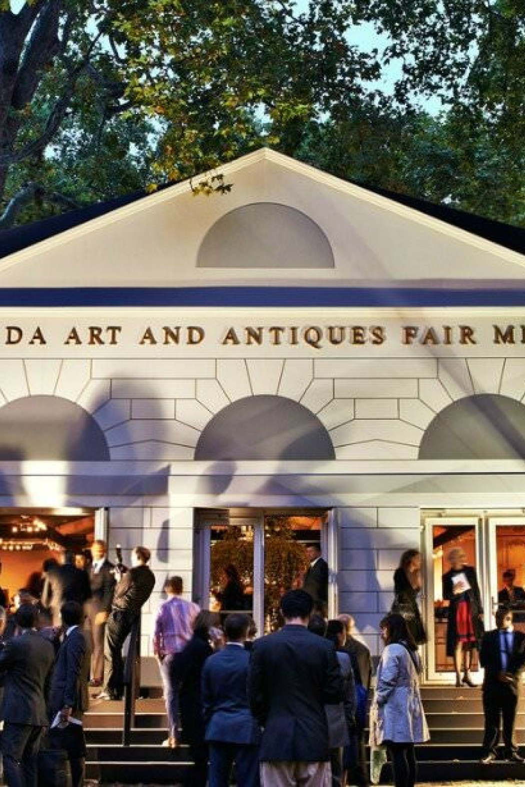 lapada-arts-and-antiques-fair.jpg