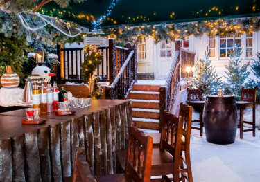 Montague ski lodge london.