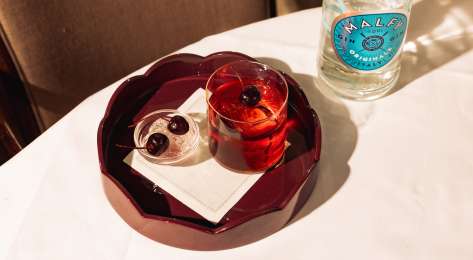 Photo of negroni topped with cherry at Nipotina.