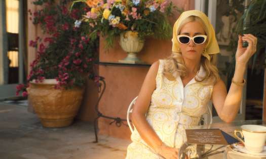 Kristen wig in palm royale tv series.