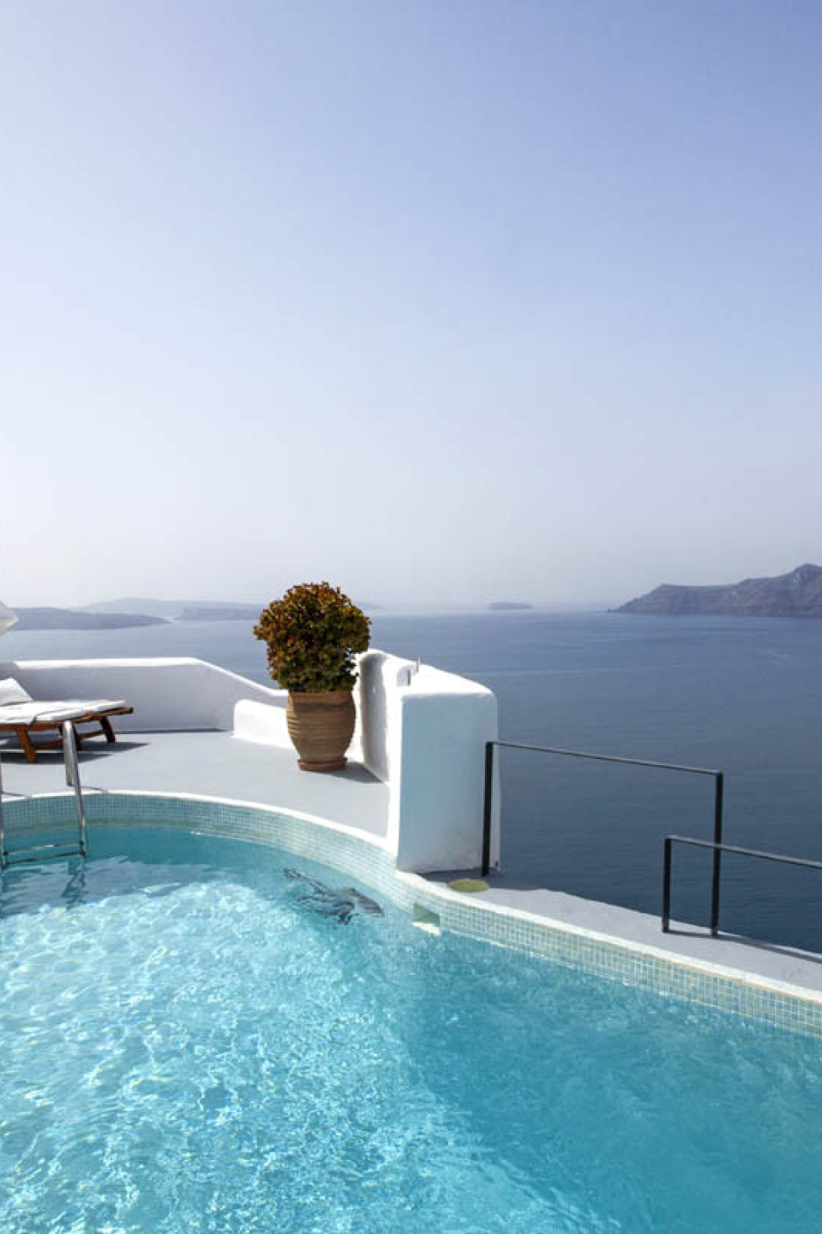 santorini-traditionalism---ikies-hotel-review-pool.jpeg