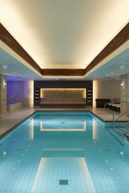 The-landmark-hotel-pool-spa.