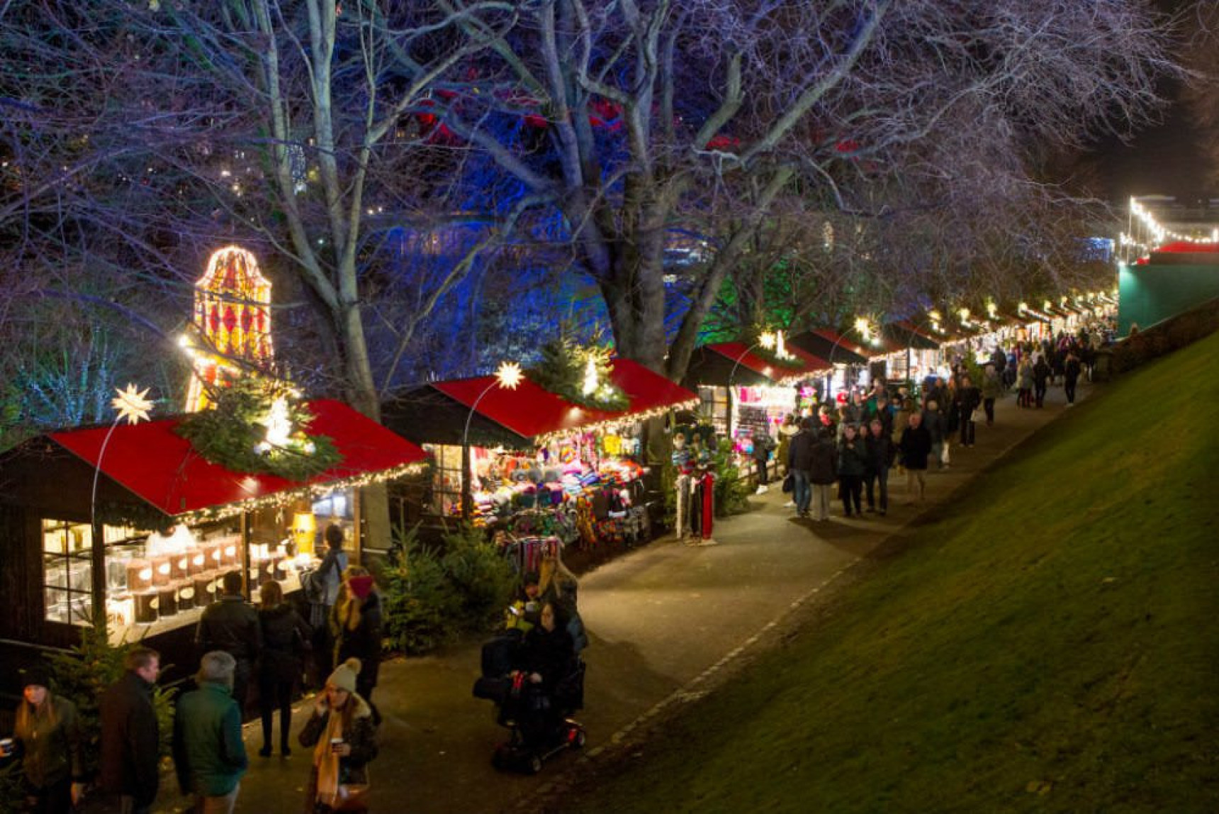 Christmas markets in the UK that you have to visit this month Edinburgh