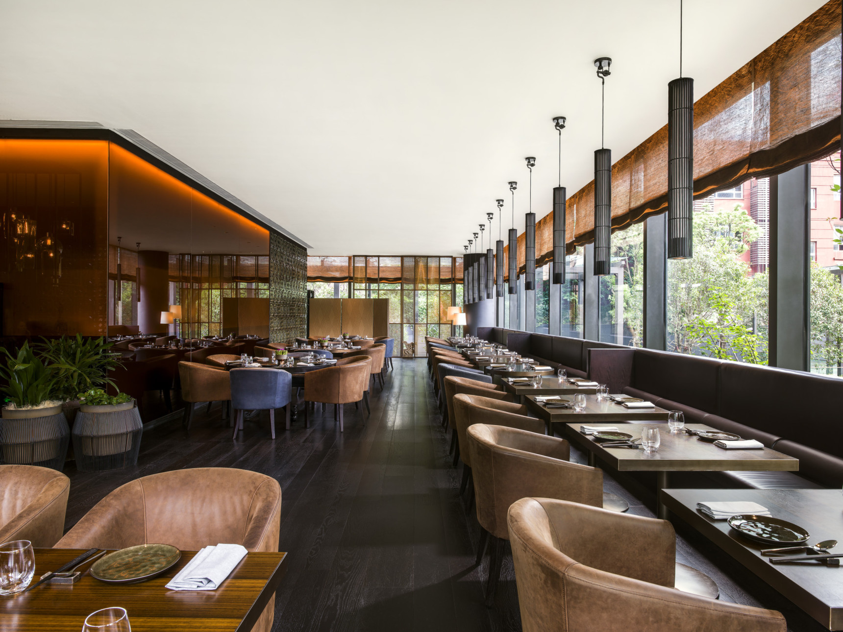 the-middle-house-shanghai-review-restaurant-view