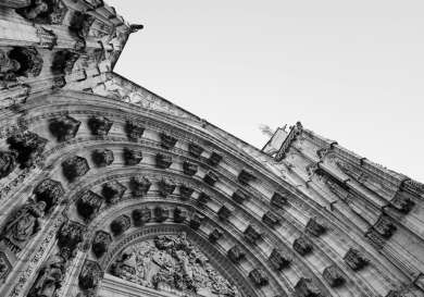 Black-and-white photo of Seville cathedral.