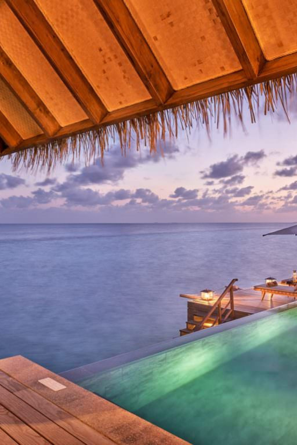 sunset-luxury-water-villa-with-pool-outdoor-1024x768.jpg