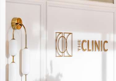 The clinic in holland park .