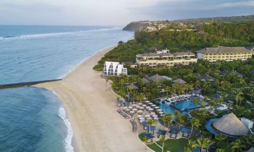Aerial view of ritz carlton bali hotel .