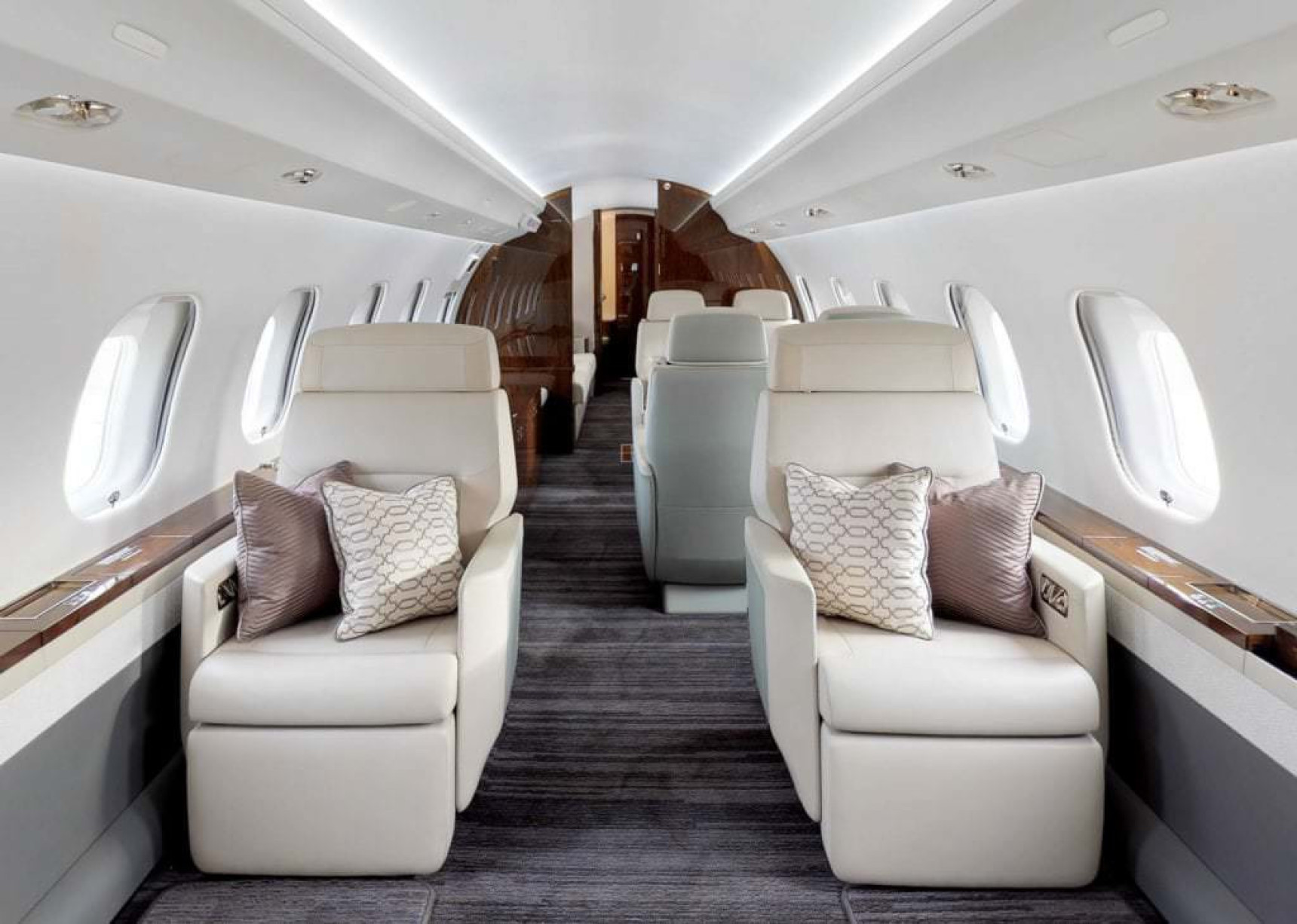 Your questions answered – the Nautilus travel guide for a rest assured holiday airplane inside private jet luxury