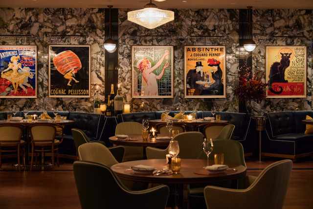 bistro style restaurant at rosewood hong kong